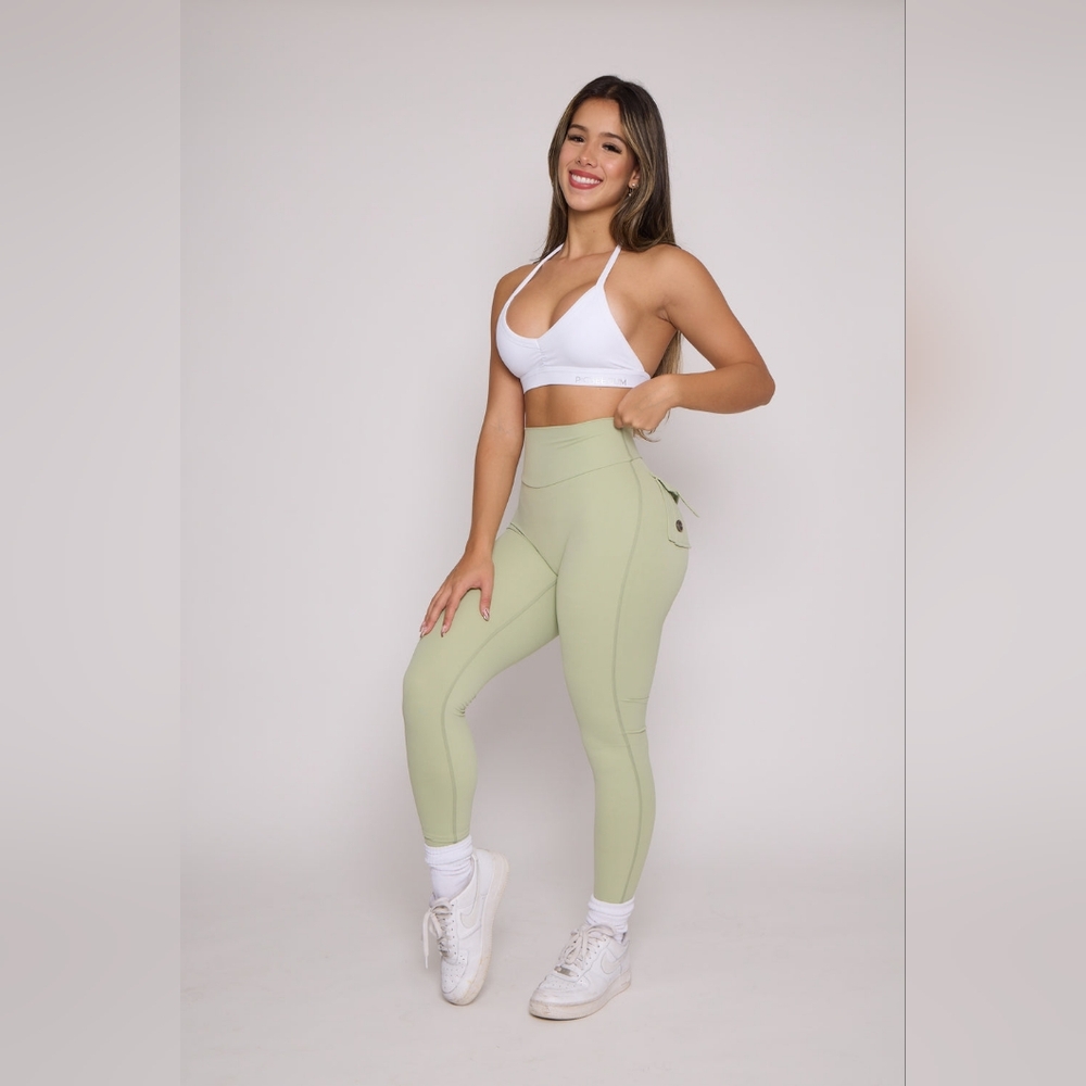 Pcheebum Pistachio Pocket Scrunch Butt Leggings (L)